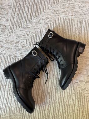 STUART WEITZMAN Dazzle Leather Ankle Boots size5B